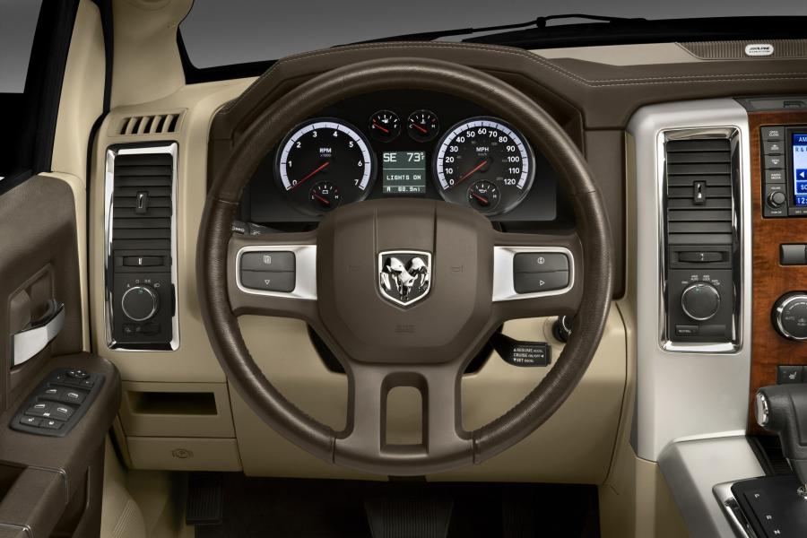 Dodge Ram Laramie 2009 года  (фото 10 из 12)
